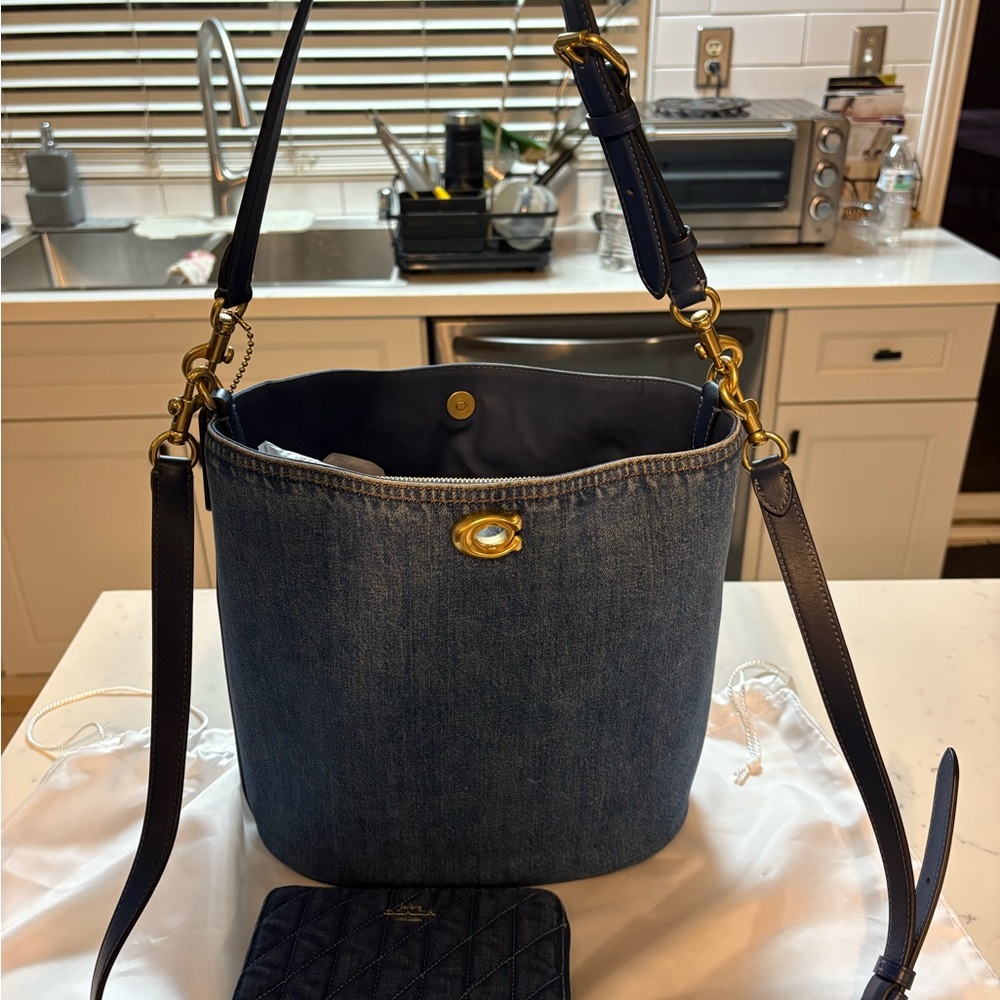 Coach Denim and Leather Shoulder Bag and denim wallet bundle - Picture 2 of 7
